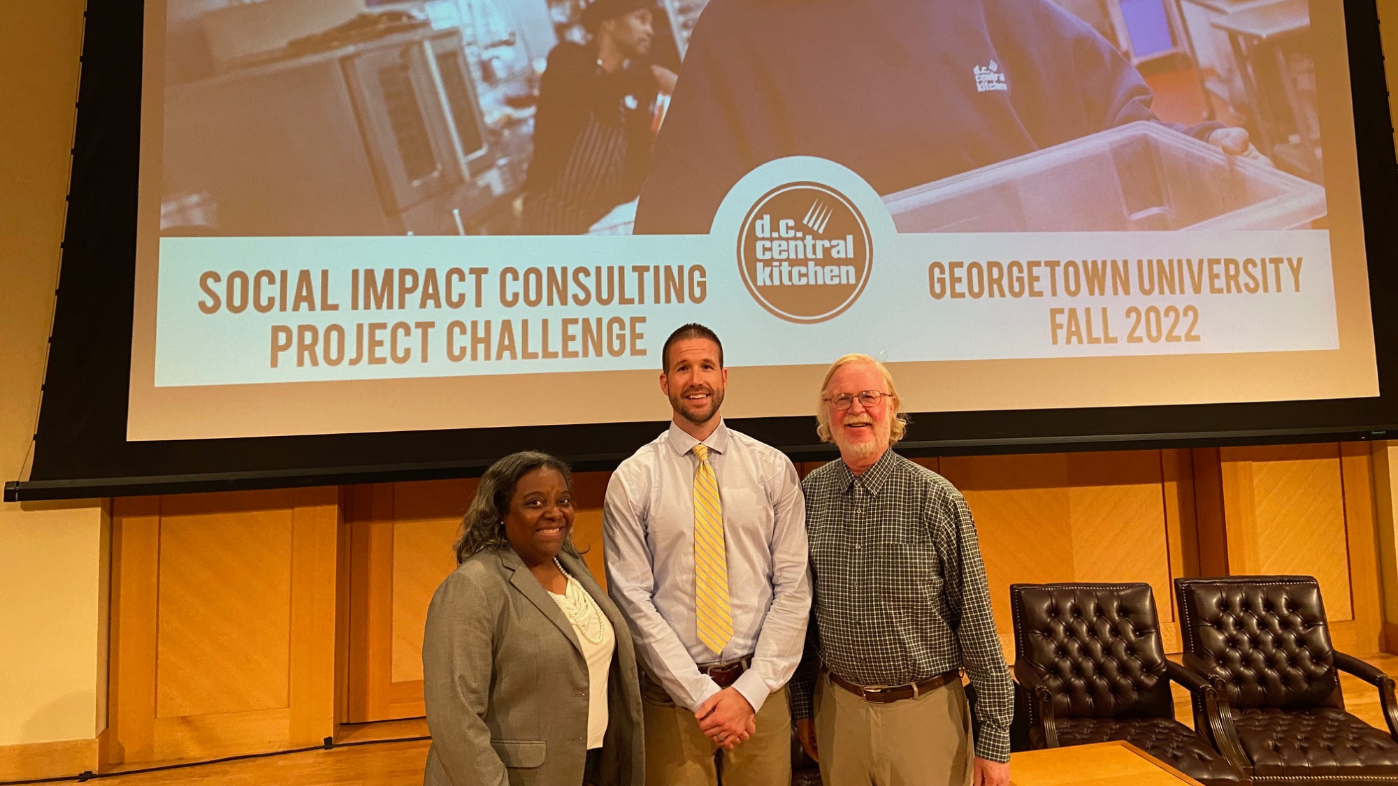 DC Central Kitchen Presents Social Impact Consulting Project to First-Year Students