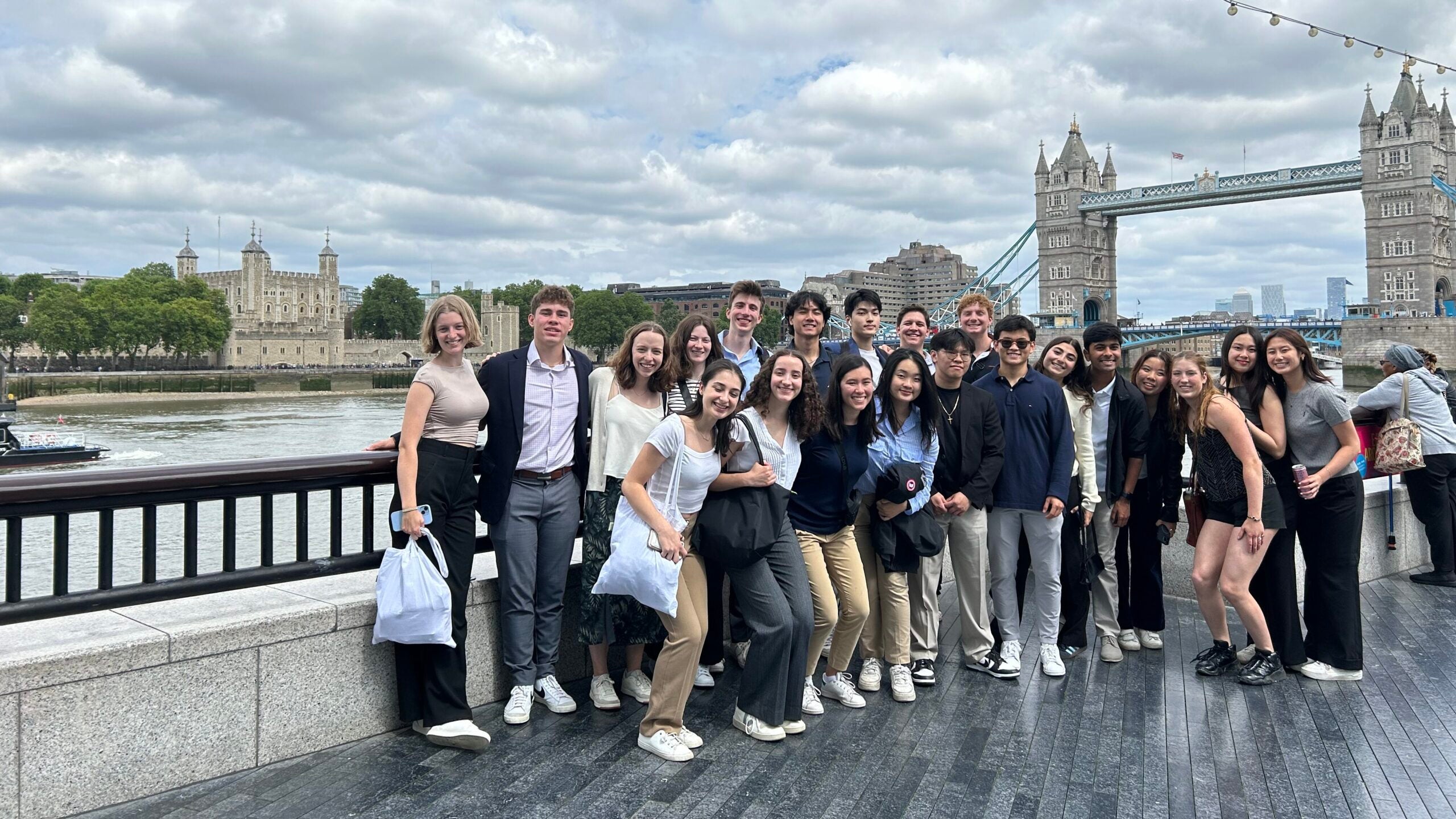 McDonough undergraduate students in Oxford, England.