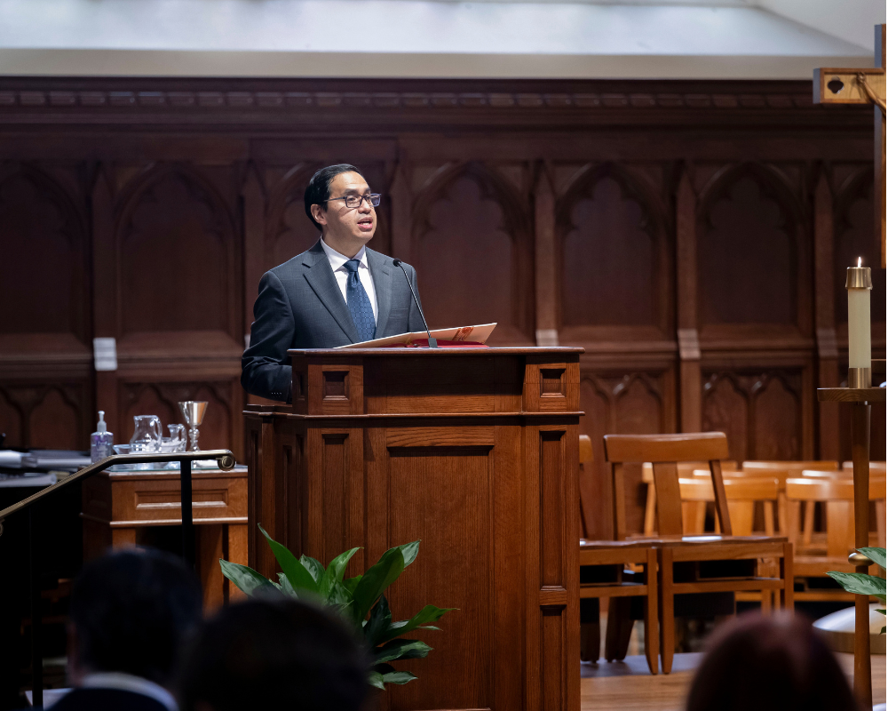 Bustamante addresses the audience during the service at Georgetown's Dahlgren Chapel.